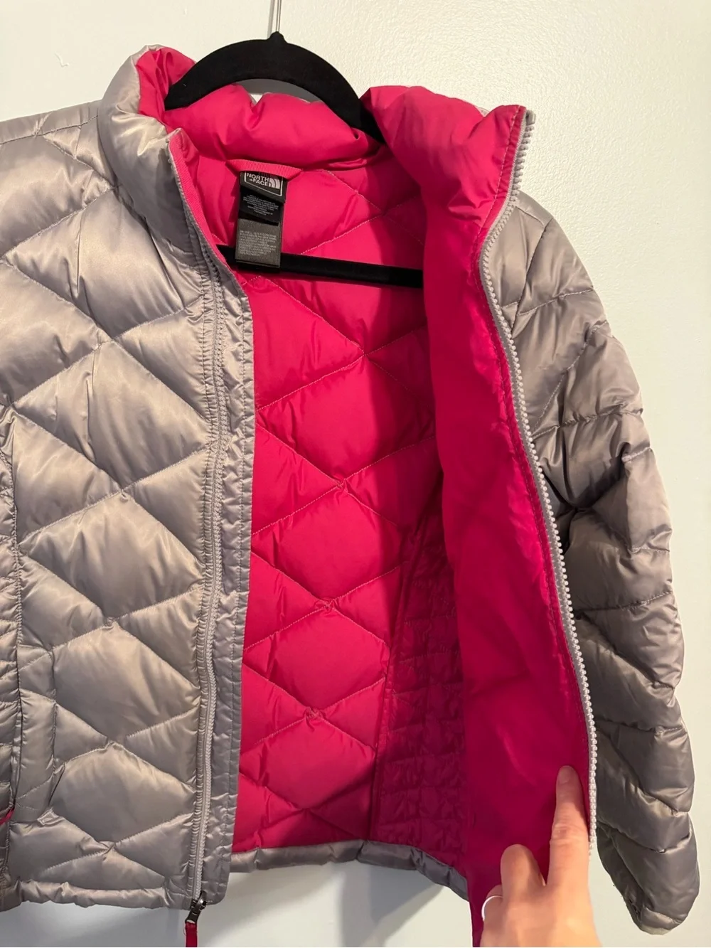 The North Face Gray Puffer Jacket with Pink Lining - Youth XL(18)
